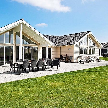 18 Person Holiday Home In Hasselberg Kappeln Exterior foto